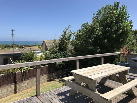 OCEAN VIEWS - Holiday Adelaide 2