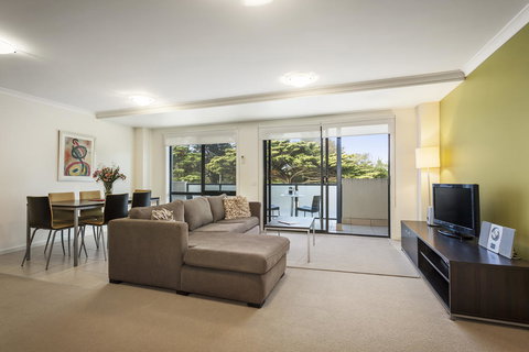 Oceanic On Thompson Apartments - Holiday Adelaide 2