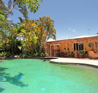 Okinja 71 - Tropical 4 BDRM Home with Pool - Holiday Adelaide