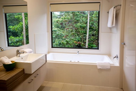 On Obi Maleny - Holiday Adelaide 0