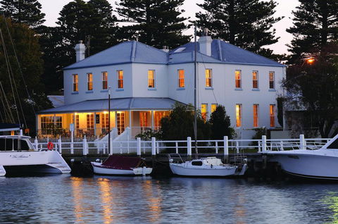 Oscars Waterfront Boutique Hotel - Holiday Adelaide 3