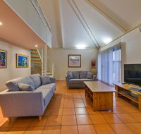 Osprey Holiday Village Unit 123 - Blissful 3 Bedroom Holiday Villa with a Pool in the Complex