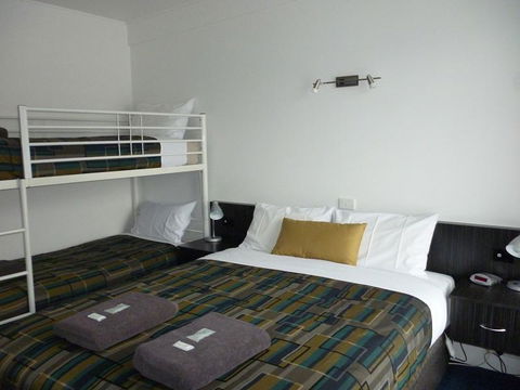 Otway Gate Motel - Holiday Adelaide 2