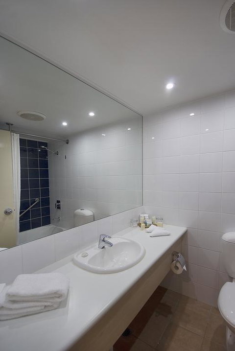 Outback Pioneer Hotel - Holiday Adelaide 3