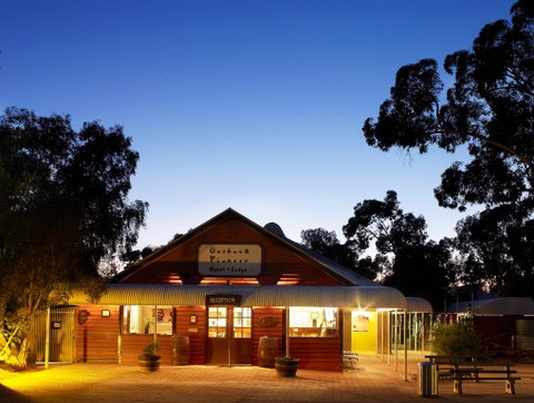 Outback Pioneer Hotel - Holiday Adelaide 0
