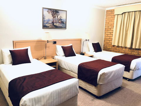 OVERLANDER MOTOR LODGE - Holiday Adelaide 2