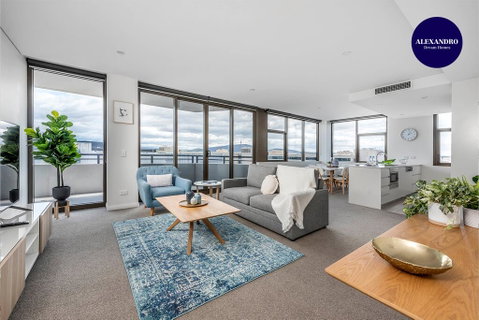 Oversized Luxe 1 Bedder - Amazing Barton - Gym - Holiday Adelaide 0