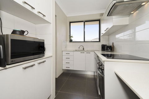 Pacific Court,Unit 10 - Holiday Adelaide 3