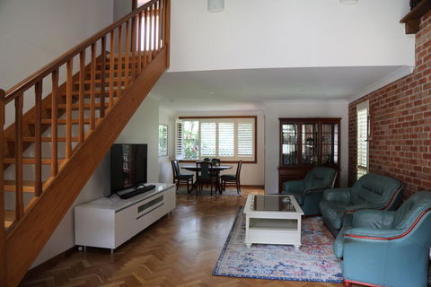 Pacific Palms Thirroul Beach NSW - Holiday Adelaide 3
