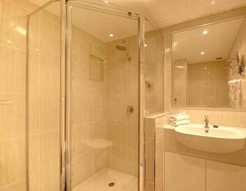 Pacific Surf Absolute Beachfront Apartments - Holiday Adelaide 1