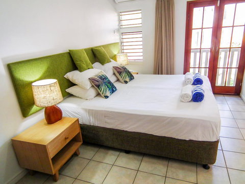 Palm Cove Beach Retreat - Holiday Adelaide 1