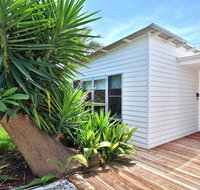 Palm Oasis - family friendly accommodation just a short walk to werri beach - Holiday Adelaide