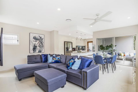 Park Avenue Luxe Townhouse Brand New Sleeps 9 - Holiday Adelaide 0