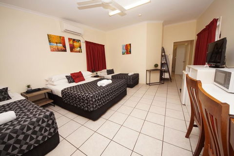 Parkside Motel & Licensed Restaurant - Holiday Adelaide 1