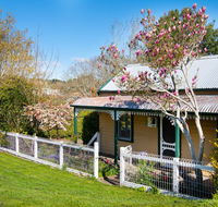Pembroke House - Holiday Adelaide