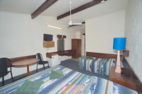 Book Narromine Accommodation Vacations Holiday Adelaide Holiday Adelaide