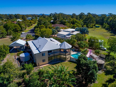 Peregian Beach Acreage, 15 Mins From Noosa Heads - Holiday Adelaide 2