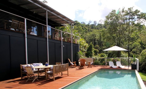 Phoenix Eumundi Bed & Breakfast - Holiday Adelaide 2