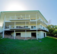 Picturesque on Passage - Shute Harbour - Holiday Adelaide