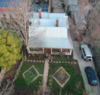 Poets Lodge  Poets Lodge - Holiday Adelaide