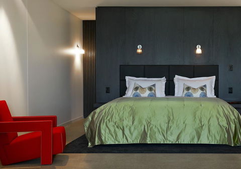 Port Phillip Estate - Holiday Adelaide 0