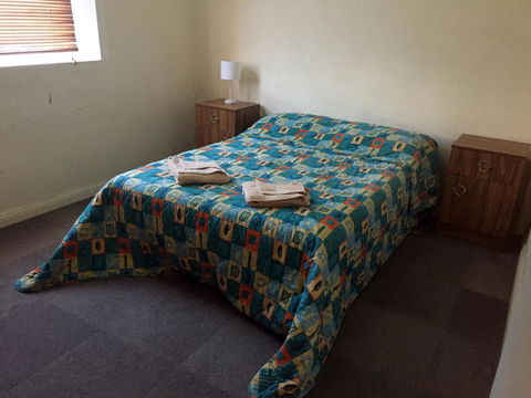 Port Wakefield Cottages - Holiday Adelaide 2