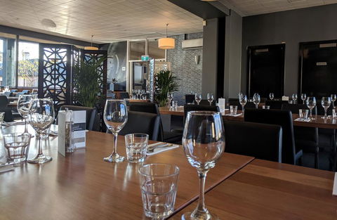 Prince Of Wales Hotel - Holiday Adelaide 2