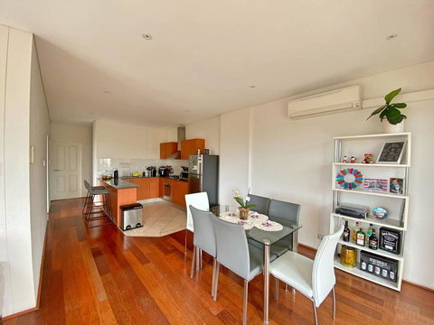 Private Double Room In A Share Apartment - Holiday Adelaide 2