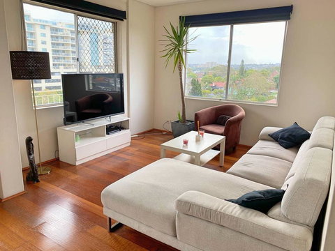 Private Double Room In A Share Apartment - Holiday Adelaide 1