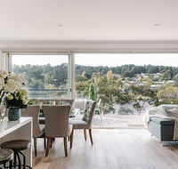 Province Lake House - Holiday Adelaide