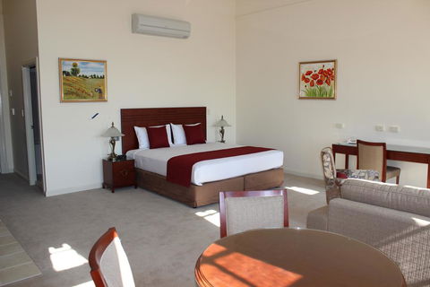Quality Hotel Regent Rockhampton - Holiday Adelaide 1