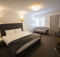 Quays Hotel - Holiday Adelaide