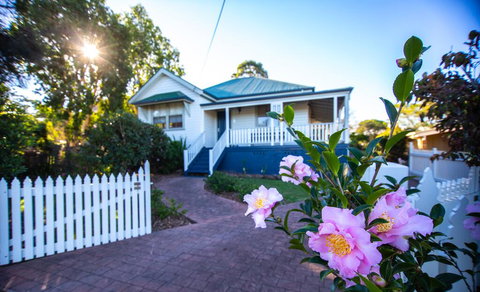 Queen Bee Cottage, Milton - Holiday Adelaide 0