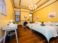 Quiet Quadruple Private Room In Strathfield 3min to Train Station sleeps 4