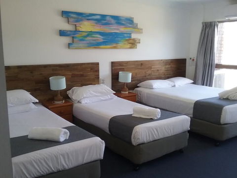 Red Star Hotel Palm Beach - Holiday Adelaide 2