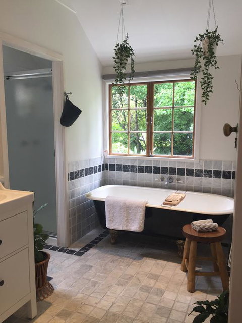 Reed House At Maleny-Blue Boudoir - Holiday Adelaide 1