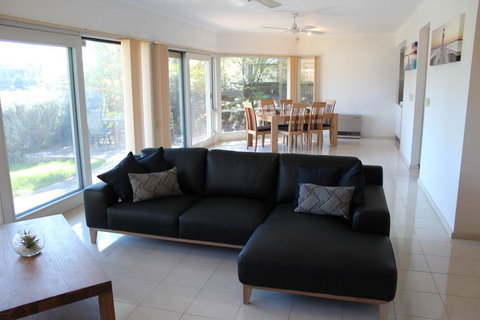 Relax At The Marina - Holiday Adelaide 1