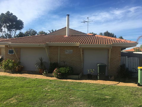Relaxed Ocean View - Holiday Adelaide 0