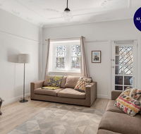 Renovated Brighton Beach Stay Home - Holiday Adelaide