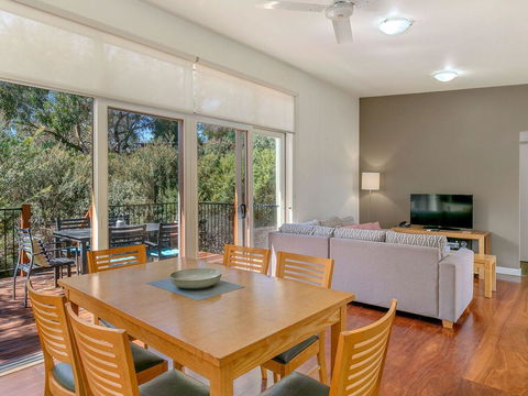 Resort Haven - Holiday Adelaide 1