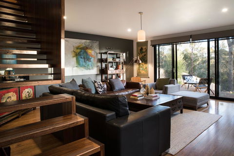 Retreat@ 34A - Holiday Adelaide 0