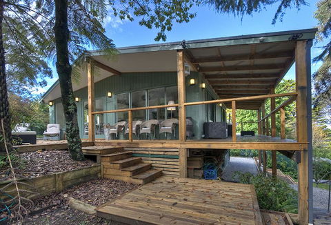 Ribbon Gum Lodge - Holiday Adelaide 0