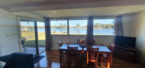 Riverfront Cottage In Booderee National Park At Christians Minde - Holiday Adelaide 1