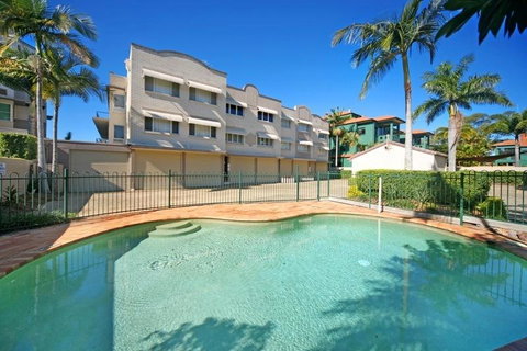 Riverside Apartments - Holiday Adelaide 2