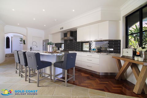 Riverside Escape - Holiday Adelaide 3
