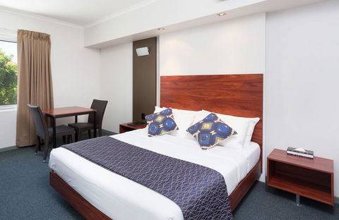 Rocklea International Motel - Holiday Adelaide 0