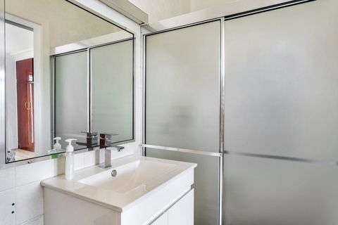 Ronald Avenue, 57 - Holiday Adelaide 0