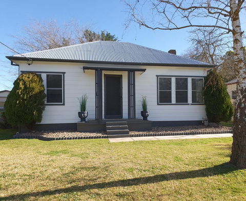 Ronelle Cottage - Holiday Adelaide 0