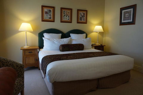 Royal Exchange Hotel - Holiday Adelaide 2