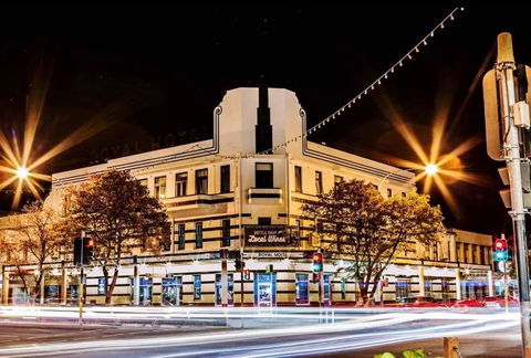 Royal Hotel Orange - Holiday Adelaide 0
